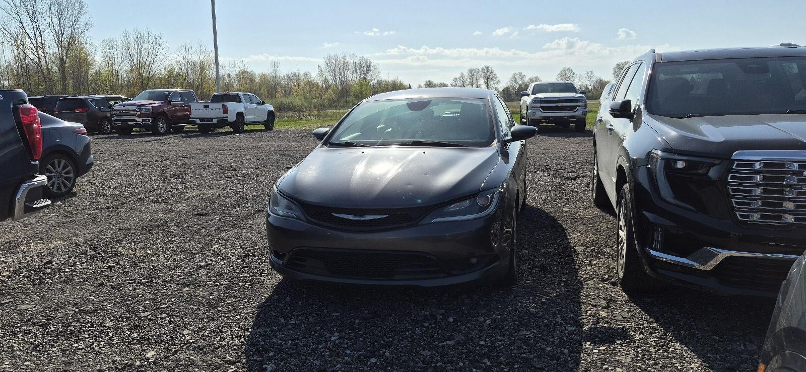 2015 Chrysler 200 S's photo