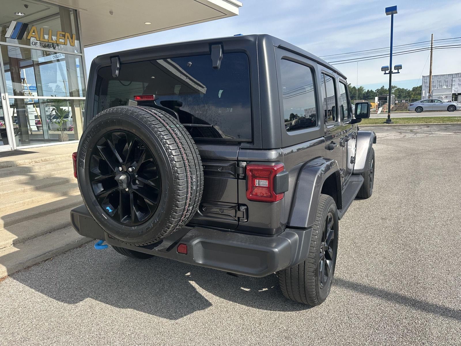 2023 Jeep Wrangler 4xe Sahara 4x4