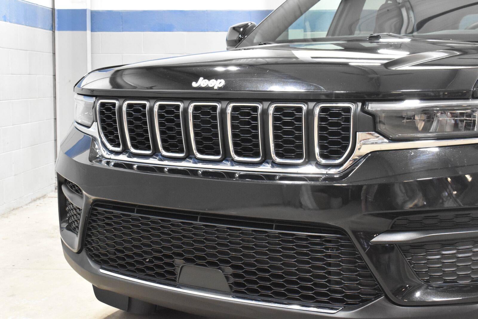 2024 Jeep Grand Cherokee Laredo X 4x4