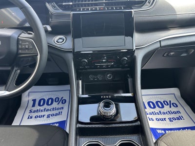 2024 Jeep Grand Cherokee Laredo X 4x4