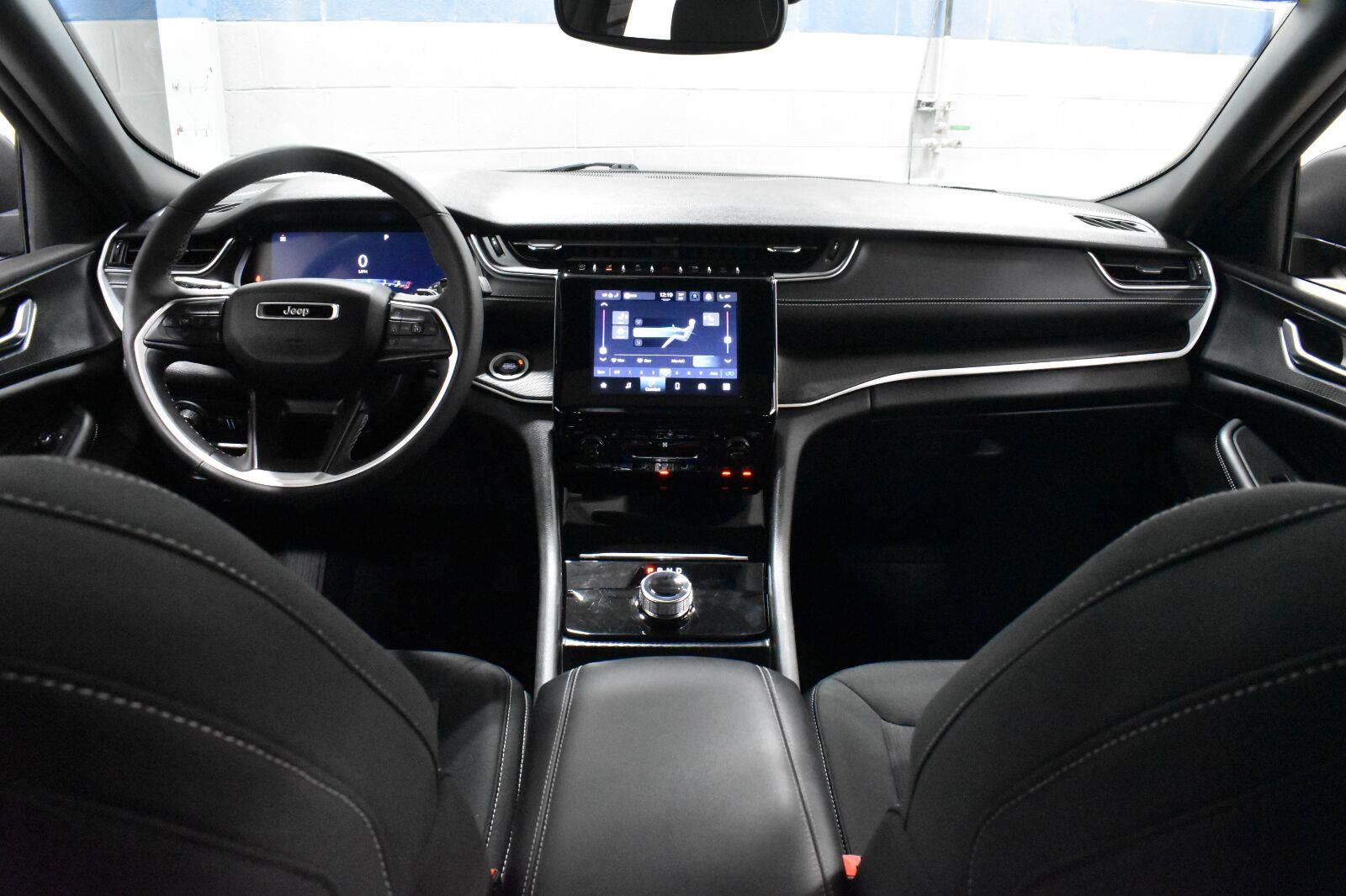 2024 Jeep Grand Cherokee Laredo X 4x4