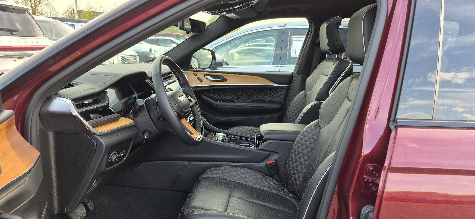 2023 Jeep Grand Cherokee L Summit