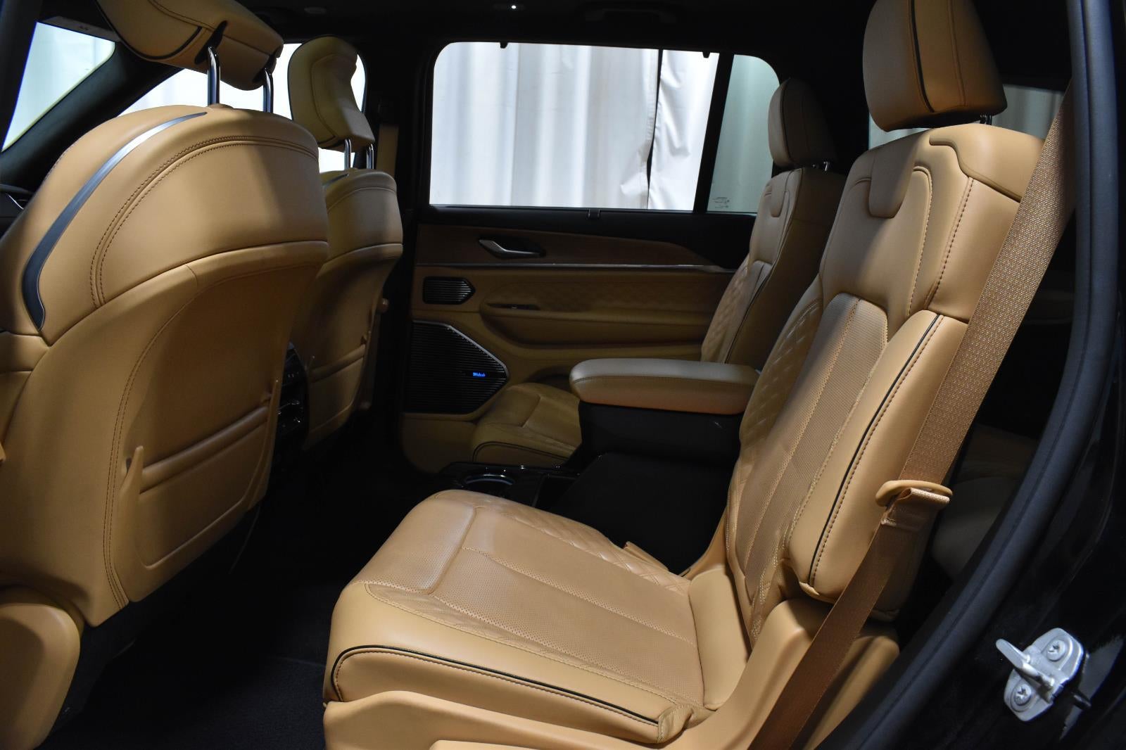 2021 Jeep Grand Cherokee L Summit