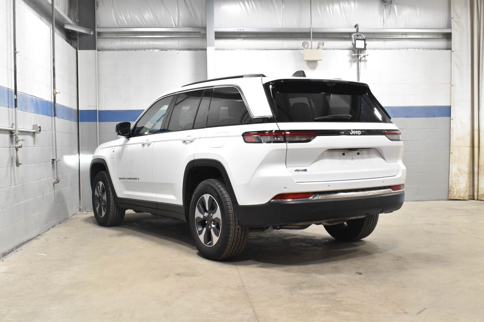 2025 Jeep Grand Cherokee 4xe NA