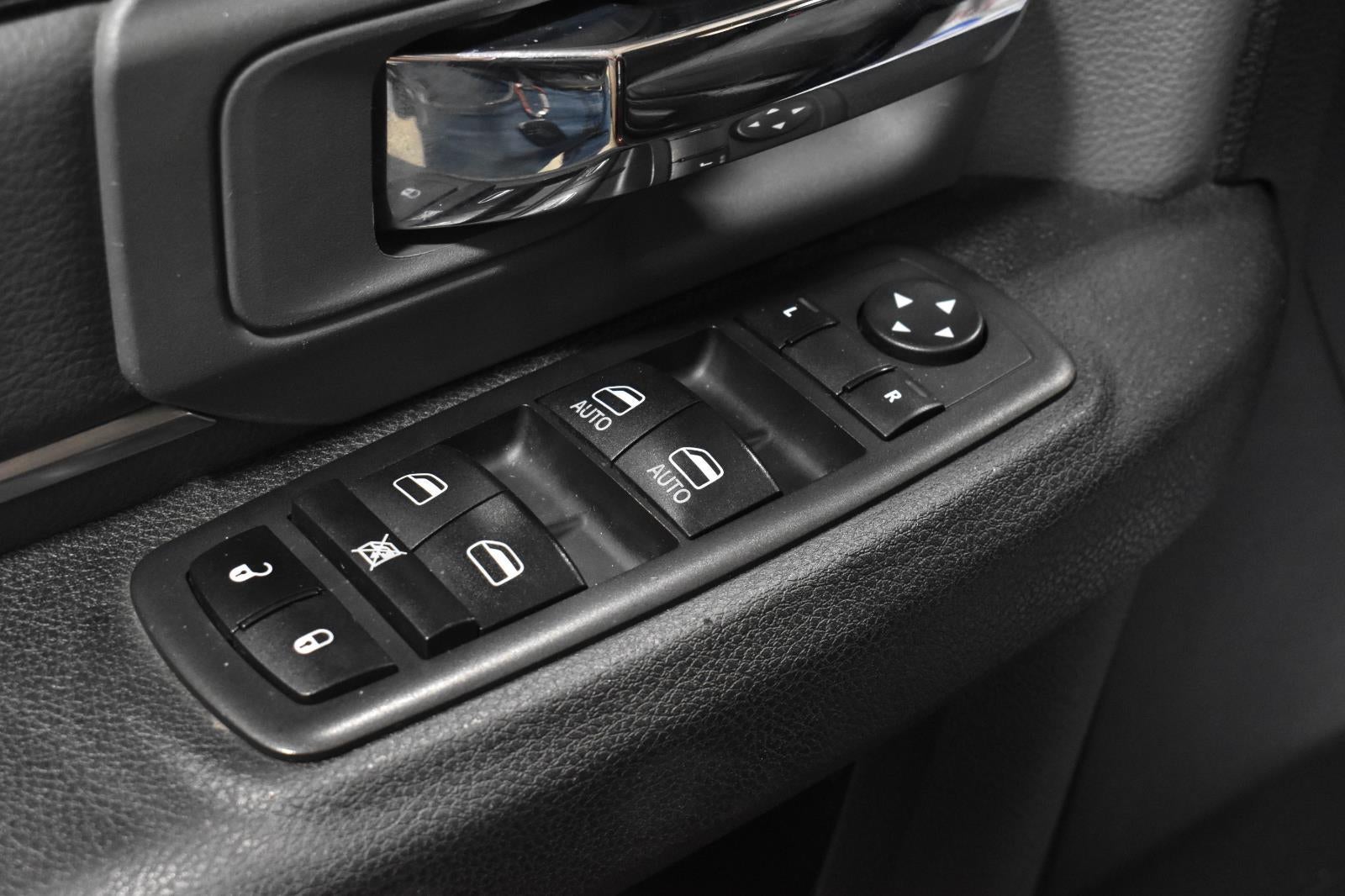 2021 RAM 1500 Classic SLT