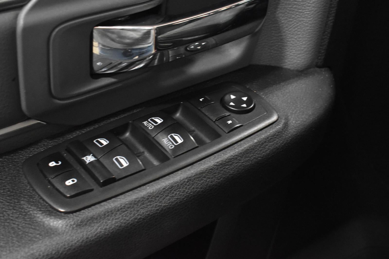 2021 RAM 1500 Classic SLT