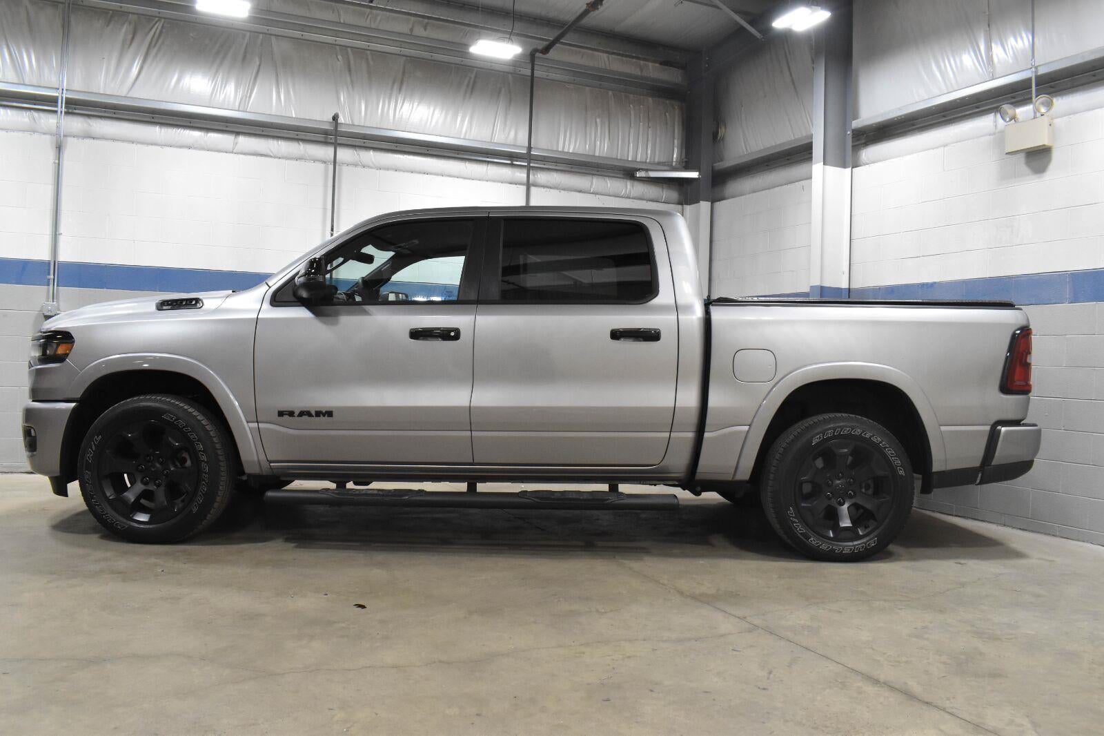 2025 RAM 1500 Big Horn Crew Cab 4x4 5'7" Box