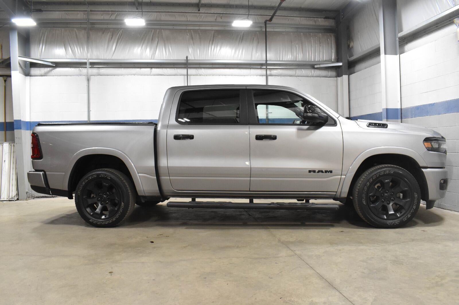 2025 RAM 1500 Big Horn Crew Cab 4x4 5'7" Box