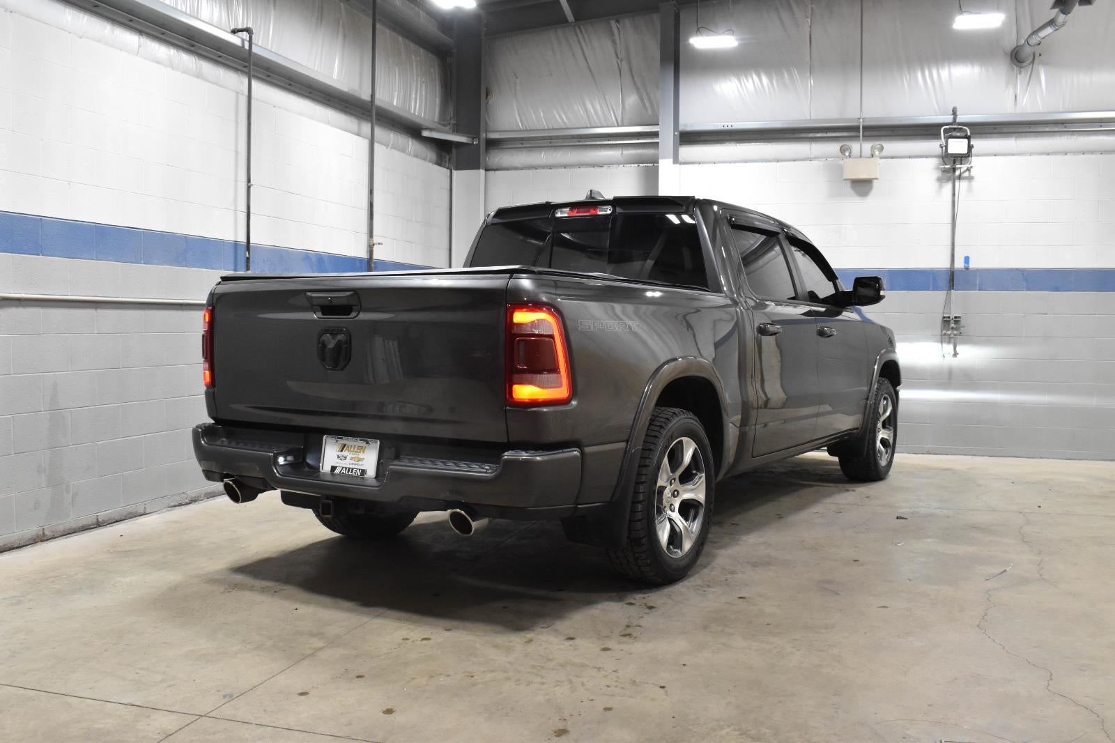 2021 RAM 1500 Laramie Crew Cab 4x4 5'7" Box