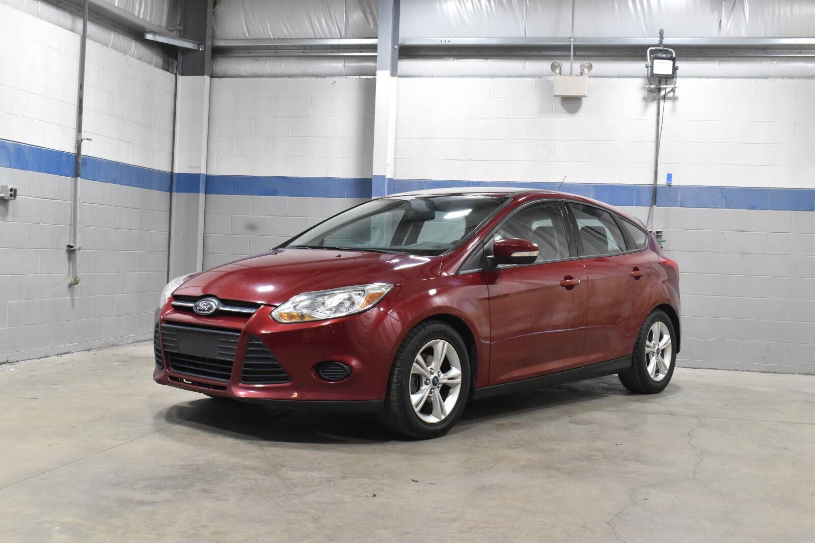 Used 2014 Ford Focus SE with VIN 1FADP3K29EL129928 for sale in Monroe, MI