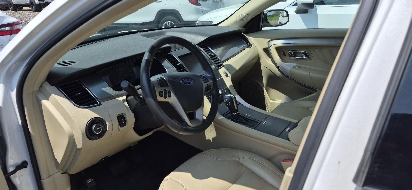 2013 Ford Taurus SEL
