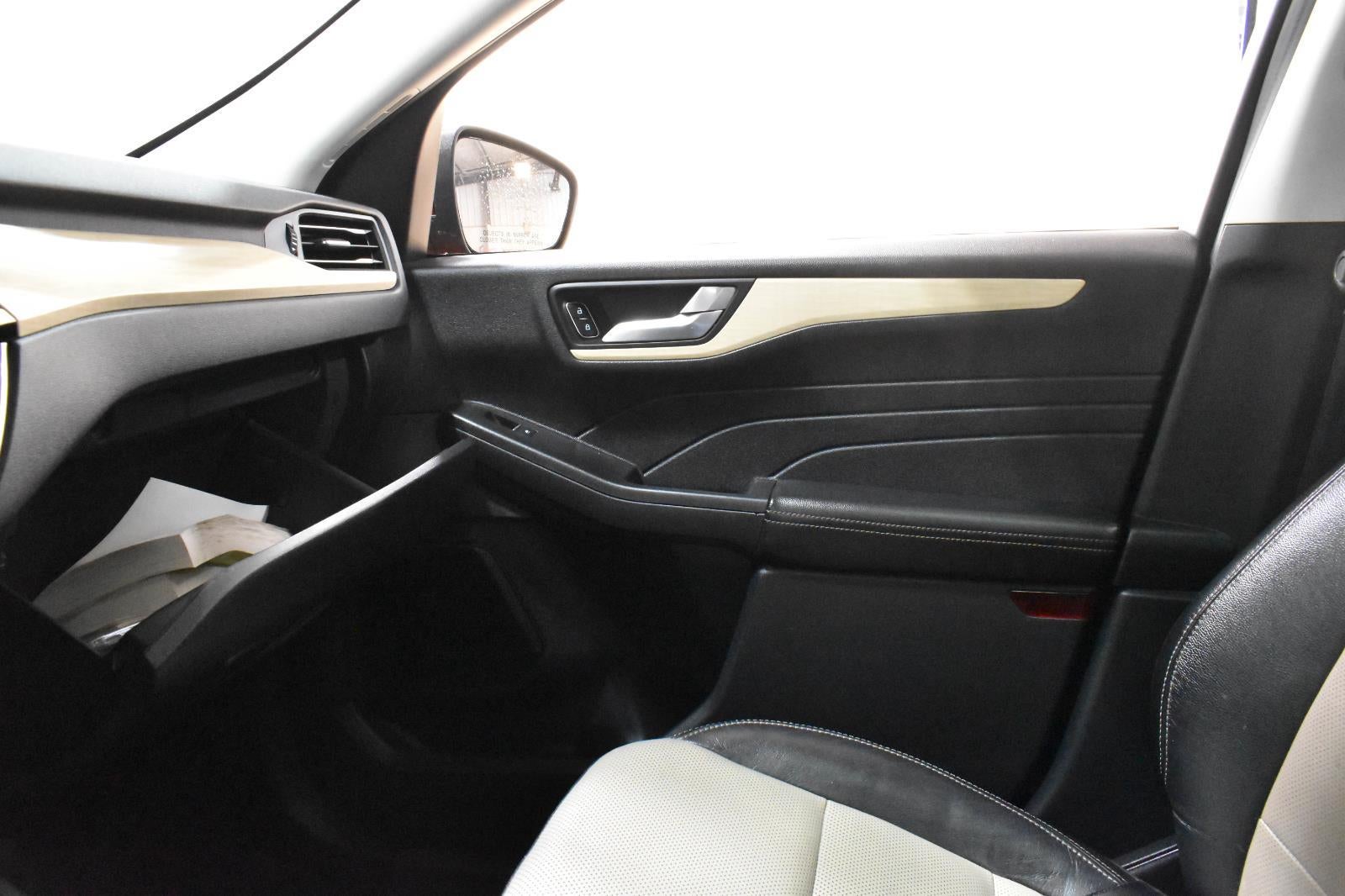 2021 Ford Escape Titanium