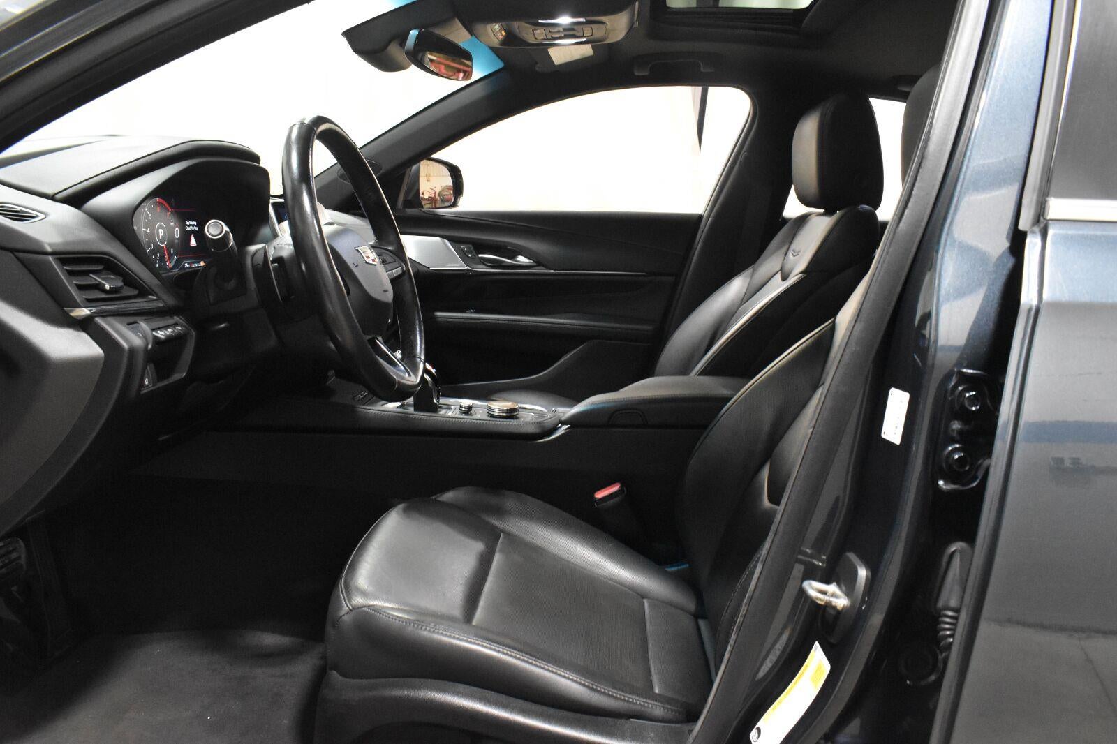 2022 Cadillac CT4 Premium Luxury
