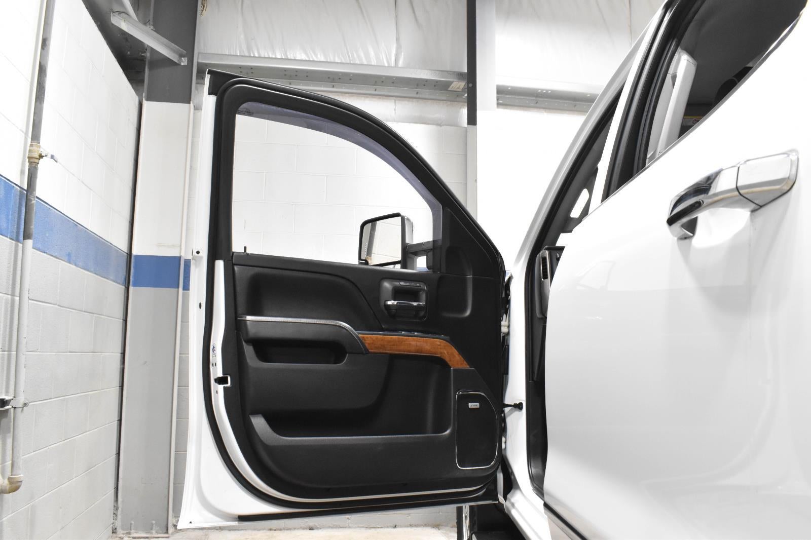 2017 Chevrolet Silverado 2500 HD High Country