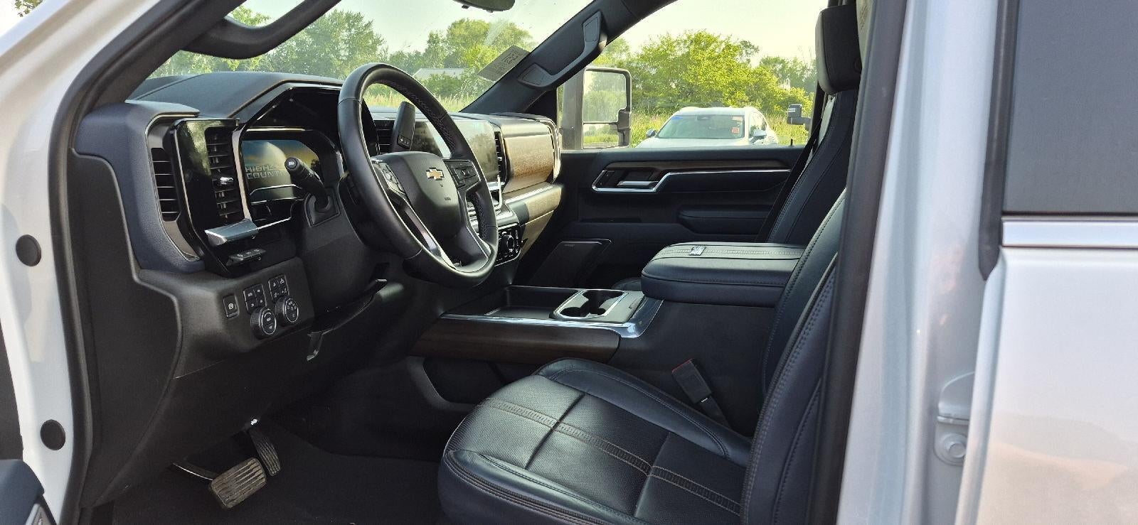 2024 Chevrolet Silverado 3500 HD High Country