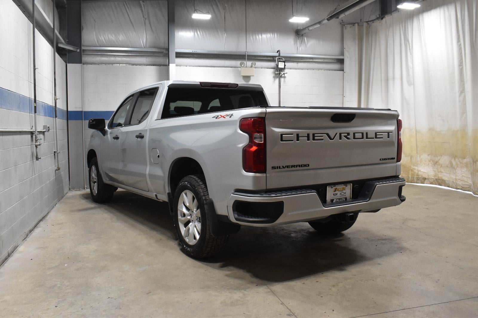 2022 Chevrolet Silverado 1500 Custom
