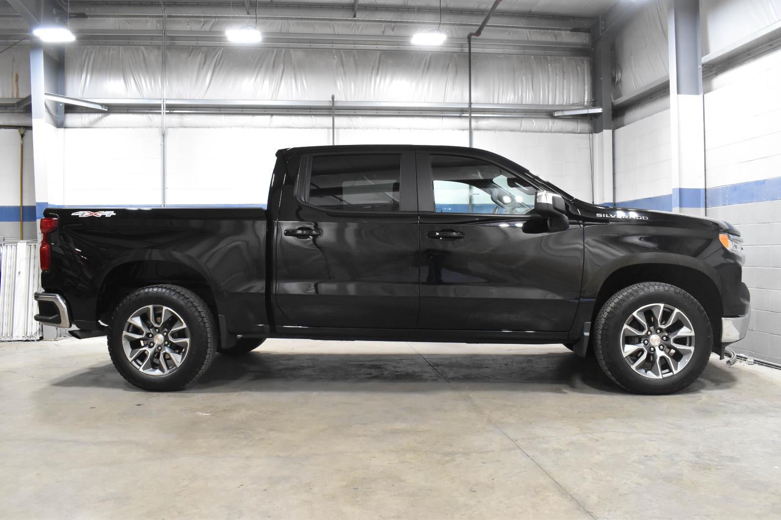2024 Chevrolet Silverado 1500 LT (2FL)