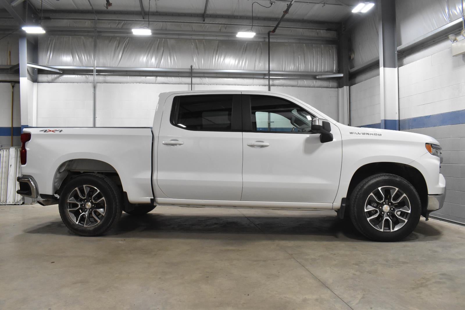 2023 Chevrolet Silverado 1500 LT (2FL)