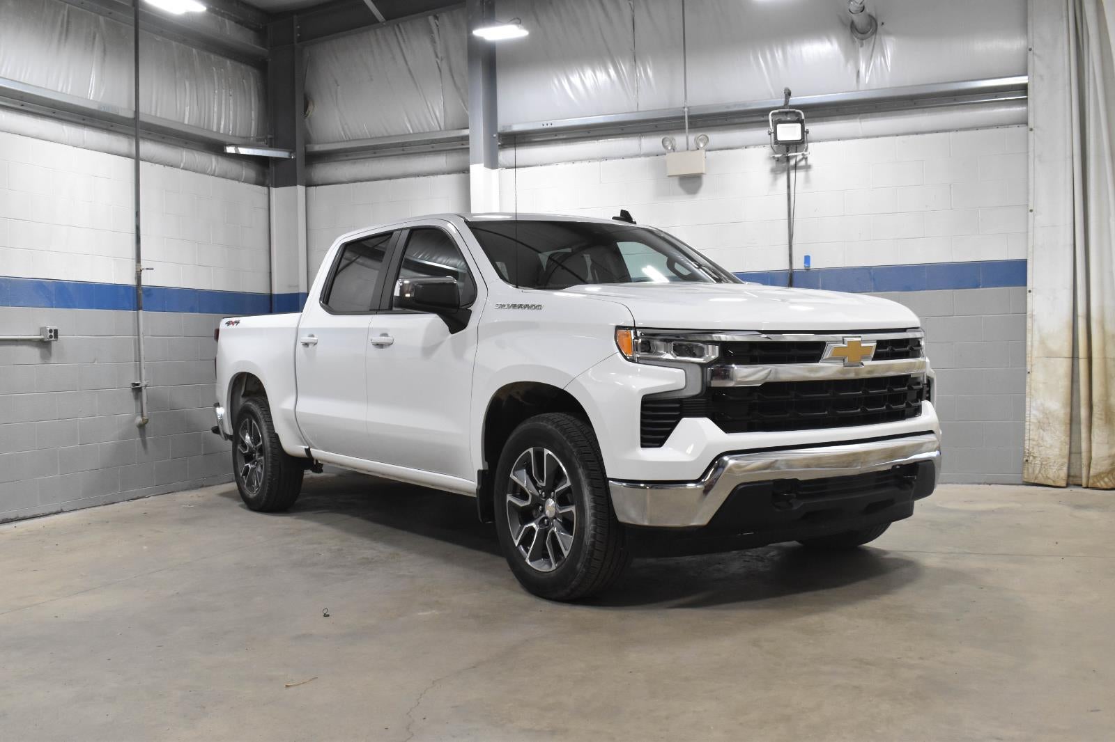 2023 Chevrolet Silverado 1500 LT (2FL)