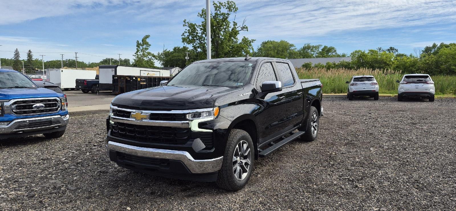 2023 Chevrolet Silverado 1500 LT (2FL)