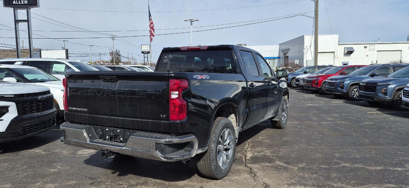 2026 Chevrolet Silverado 1500 LT (2FL)