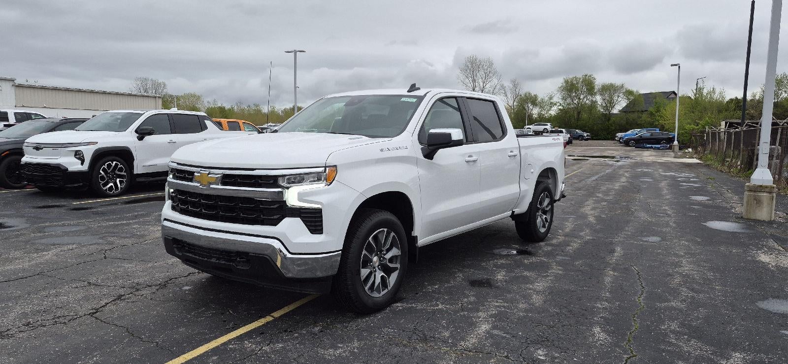 2026 Chevrolet Silverado 1500 LT (2FL)