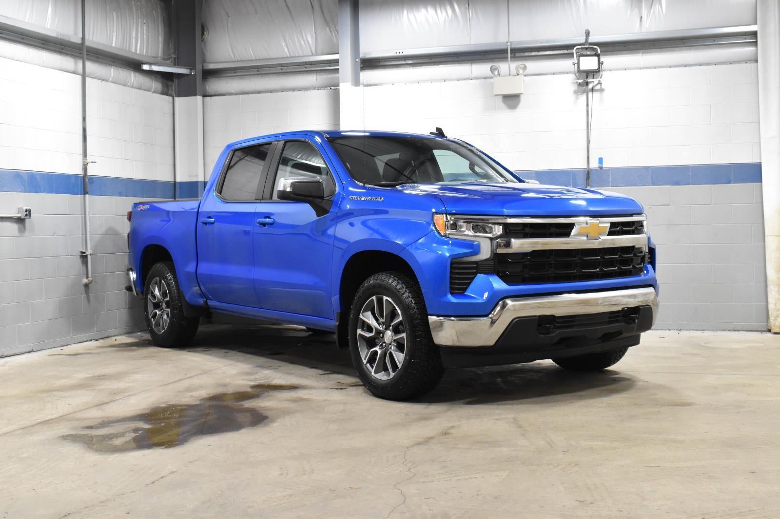 2025 Chevrolet Silverado 1500 LT (2FL)