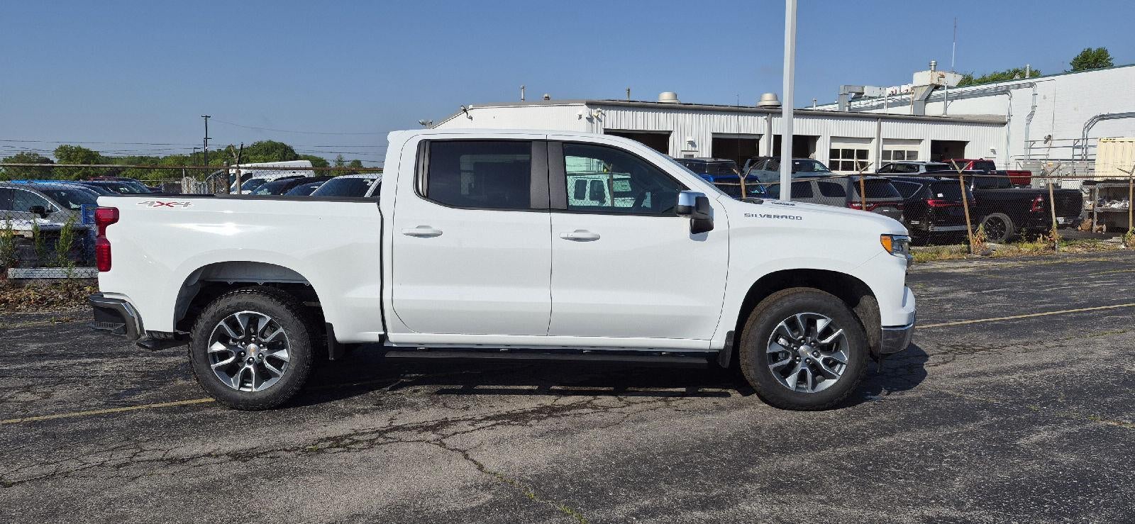 2026 Chevrolet Silverado 1500 LT (2FL)
