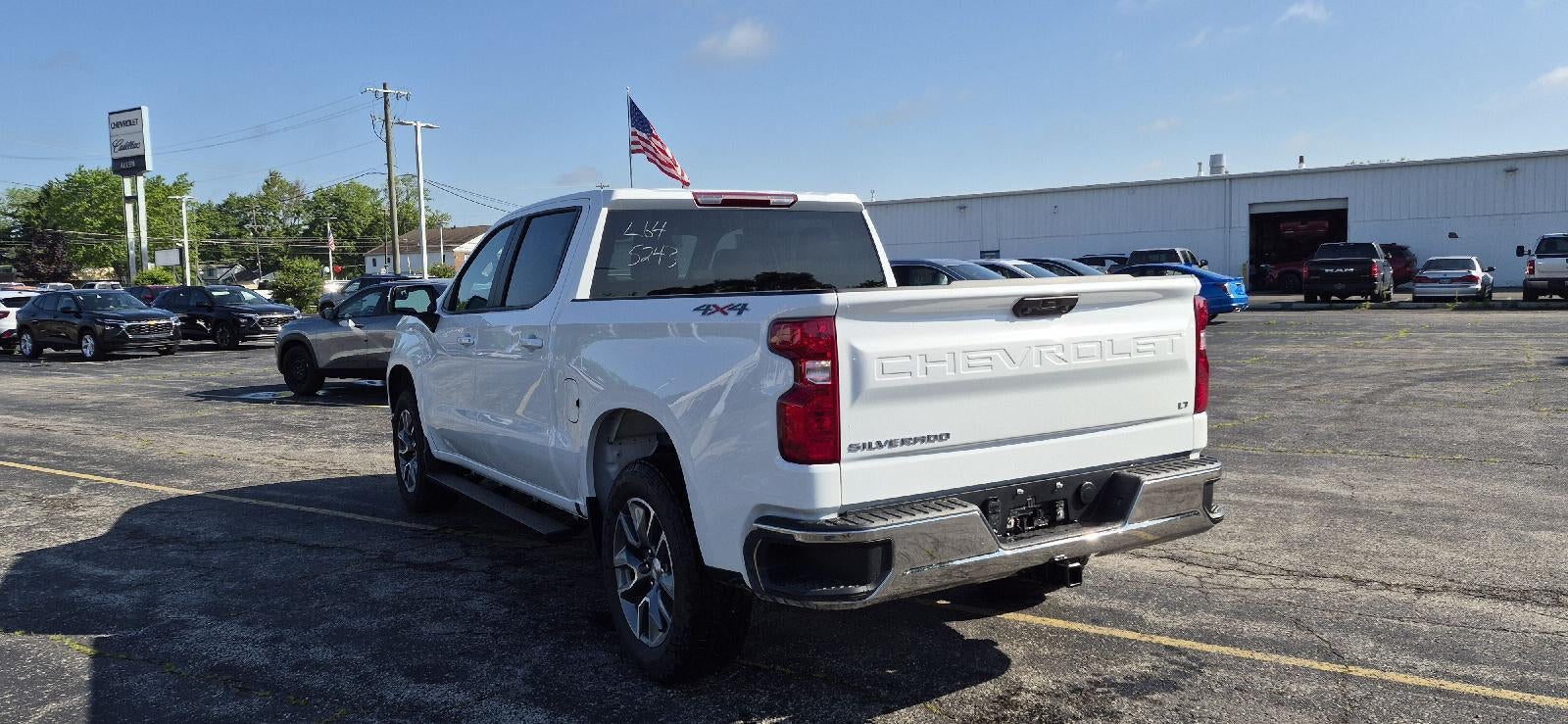 2026 Chevrolet Silverado 1500 LT (2FL)