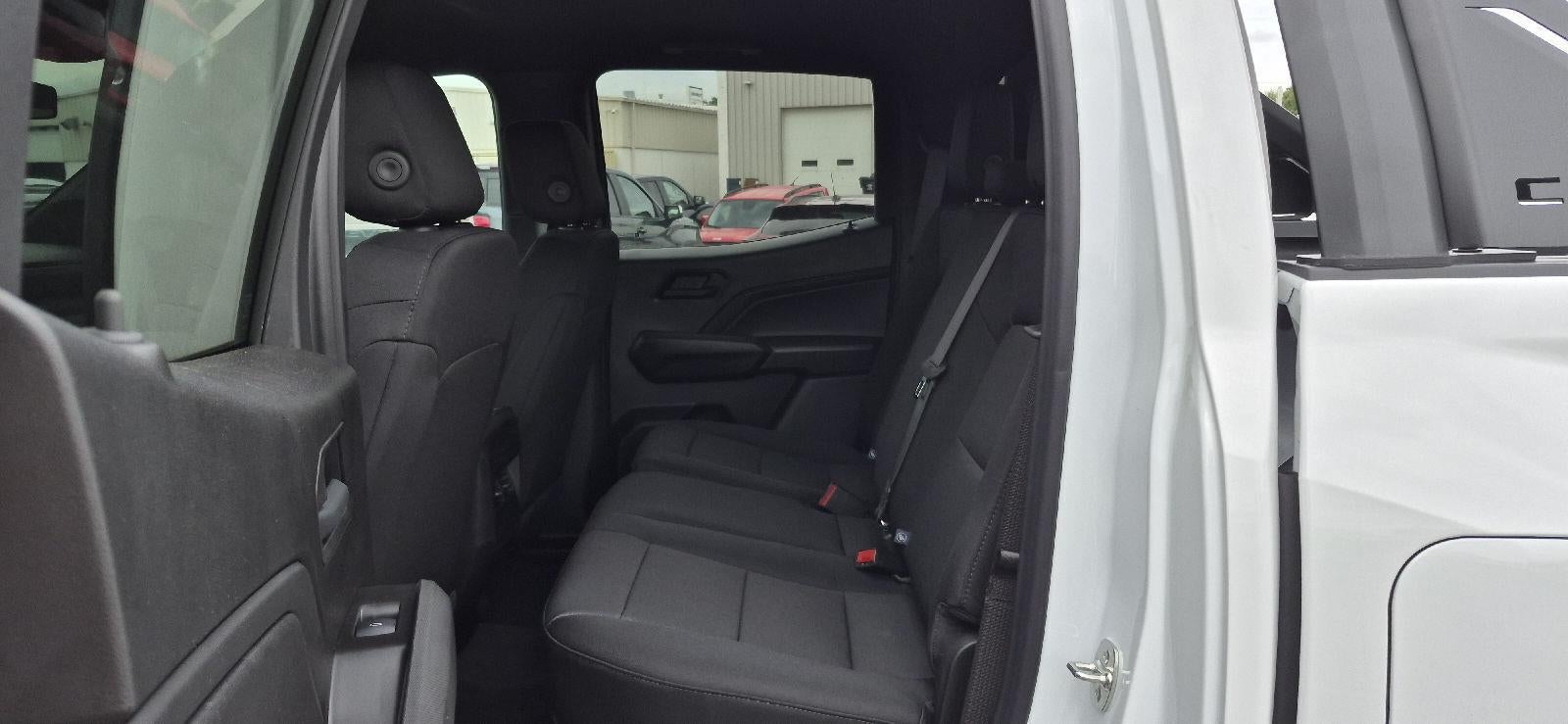 2026 Chevrolet Colorado Trail Boss - Photo 11