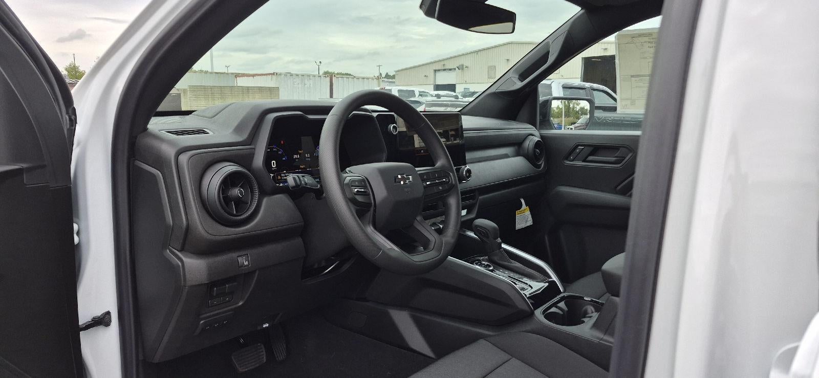 2026 Chevrolet Colorado Trail Boss - Photo 12
