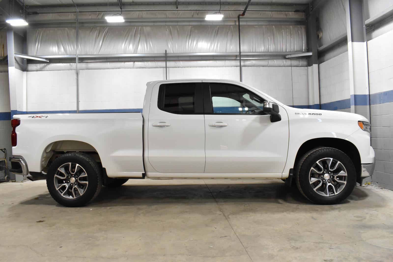 2022 Chevrolet Silverado 1500 LT (2FL)