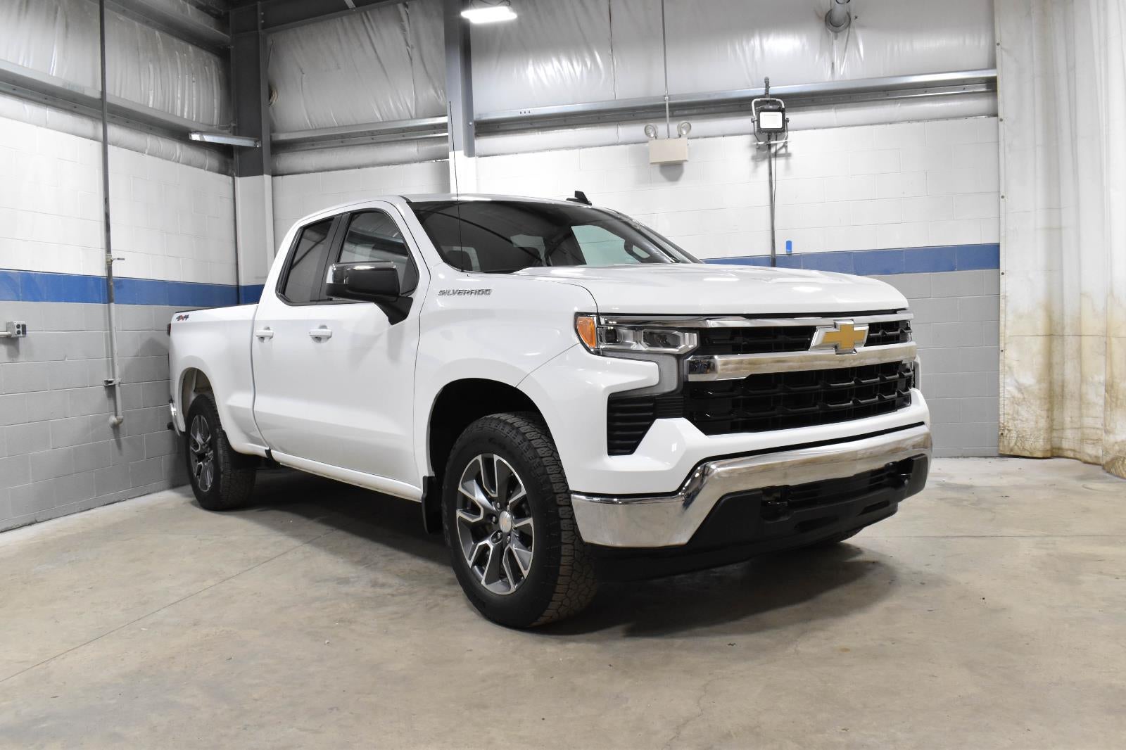 2022 Chevrolet Silverado 1500 LT (2FL)