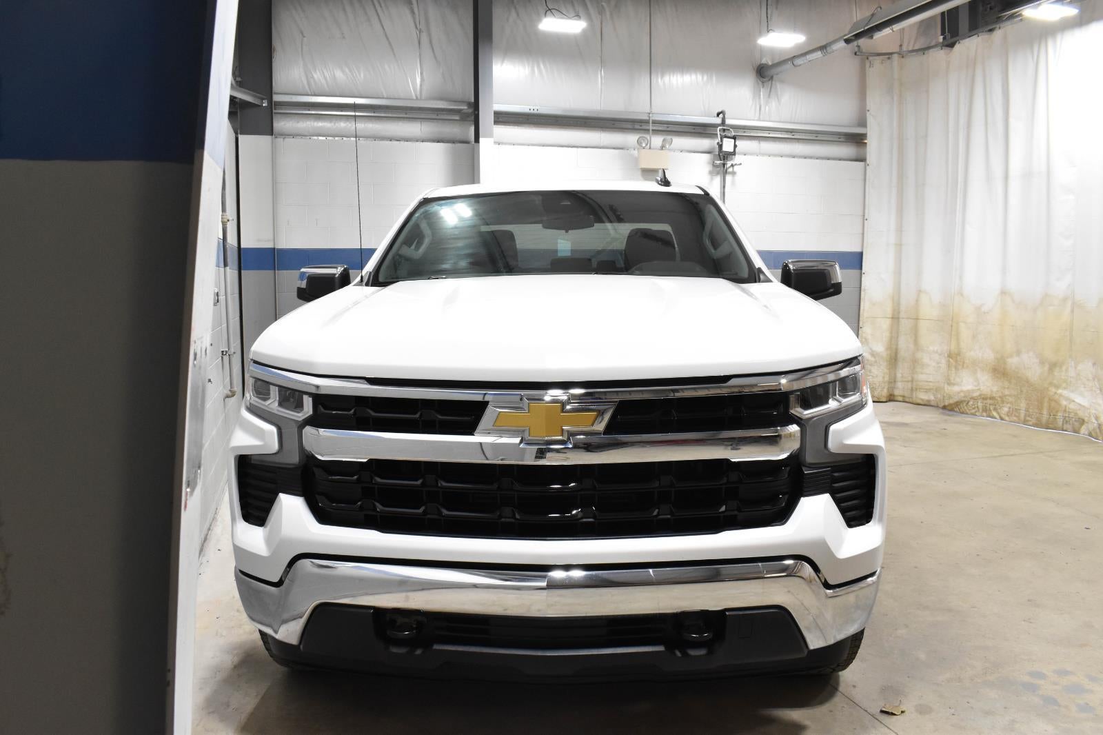 2022 Chevrolet Silverado 1500 LT (2FL)