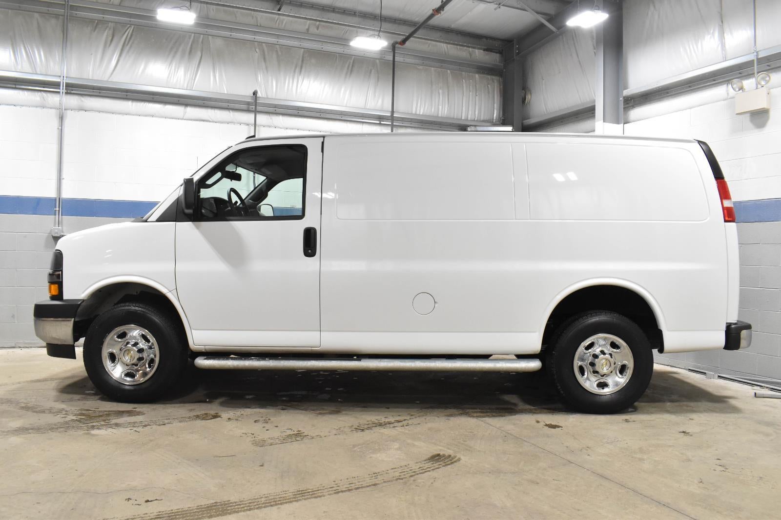 2024 Chevrolet Express Cargo 2500 WT