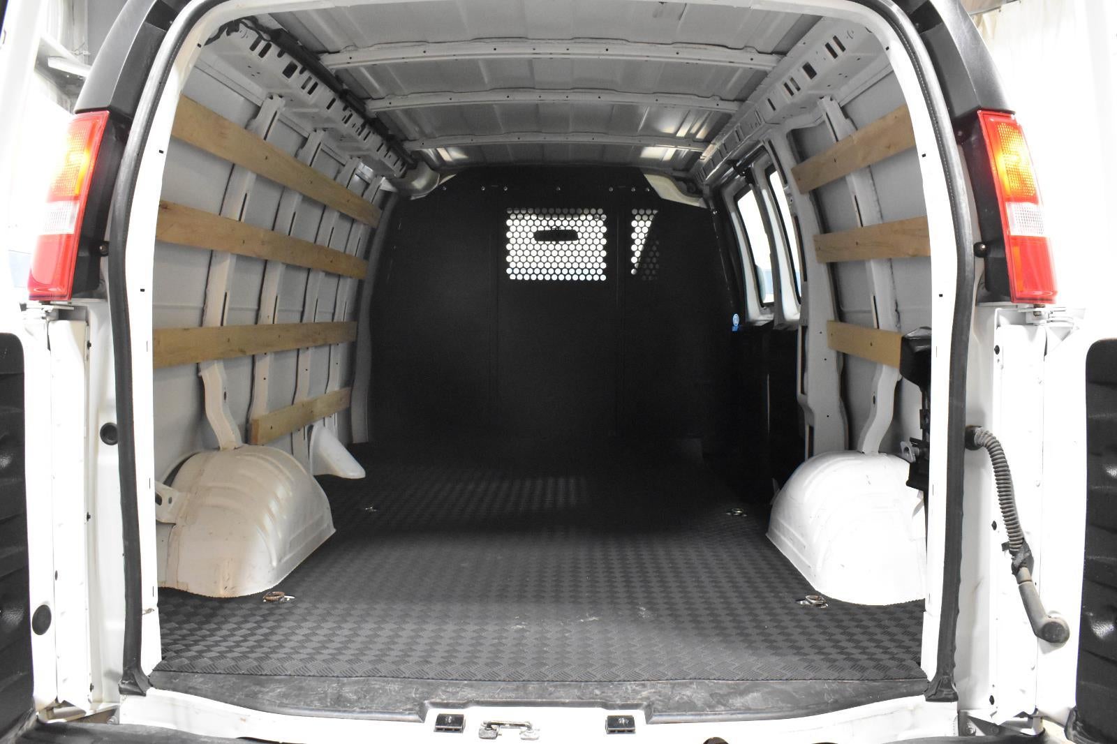 2024 Chevrolet Express Cargo 2500 WT