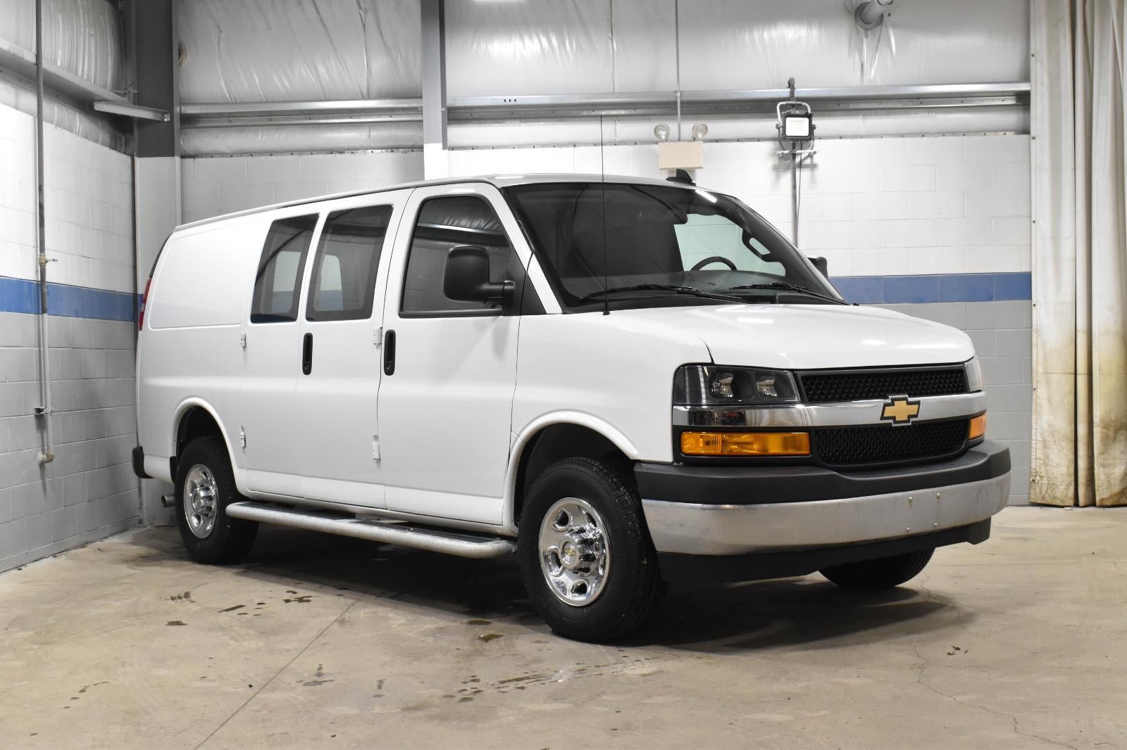2024 Chevrolet Express Cargo 2500 WT
