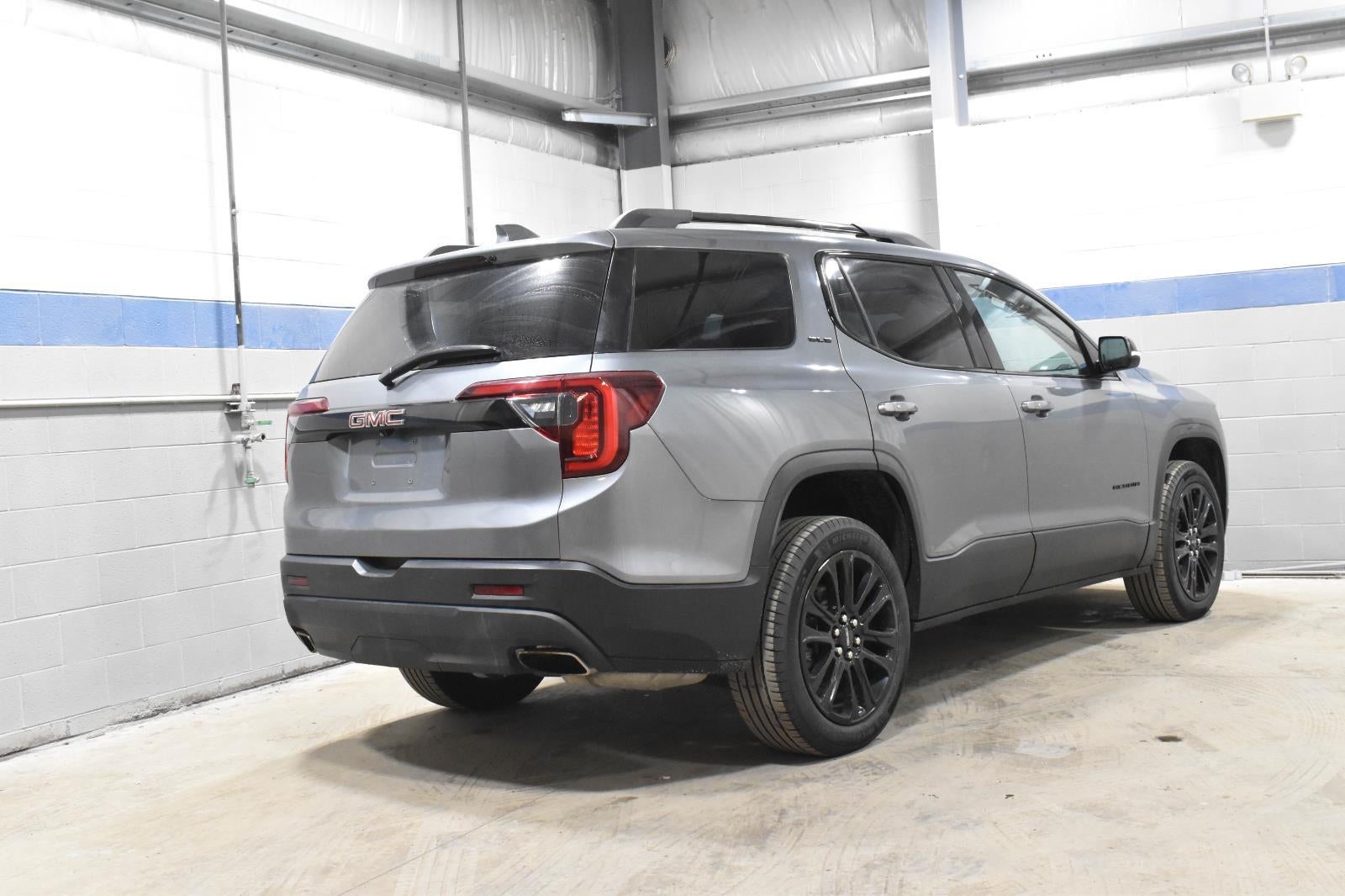 2022 GMC Acadia SLE