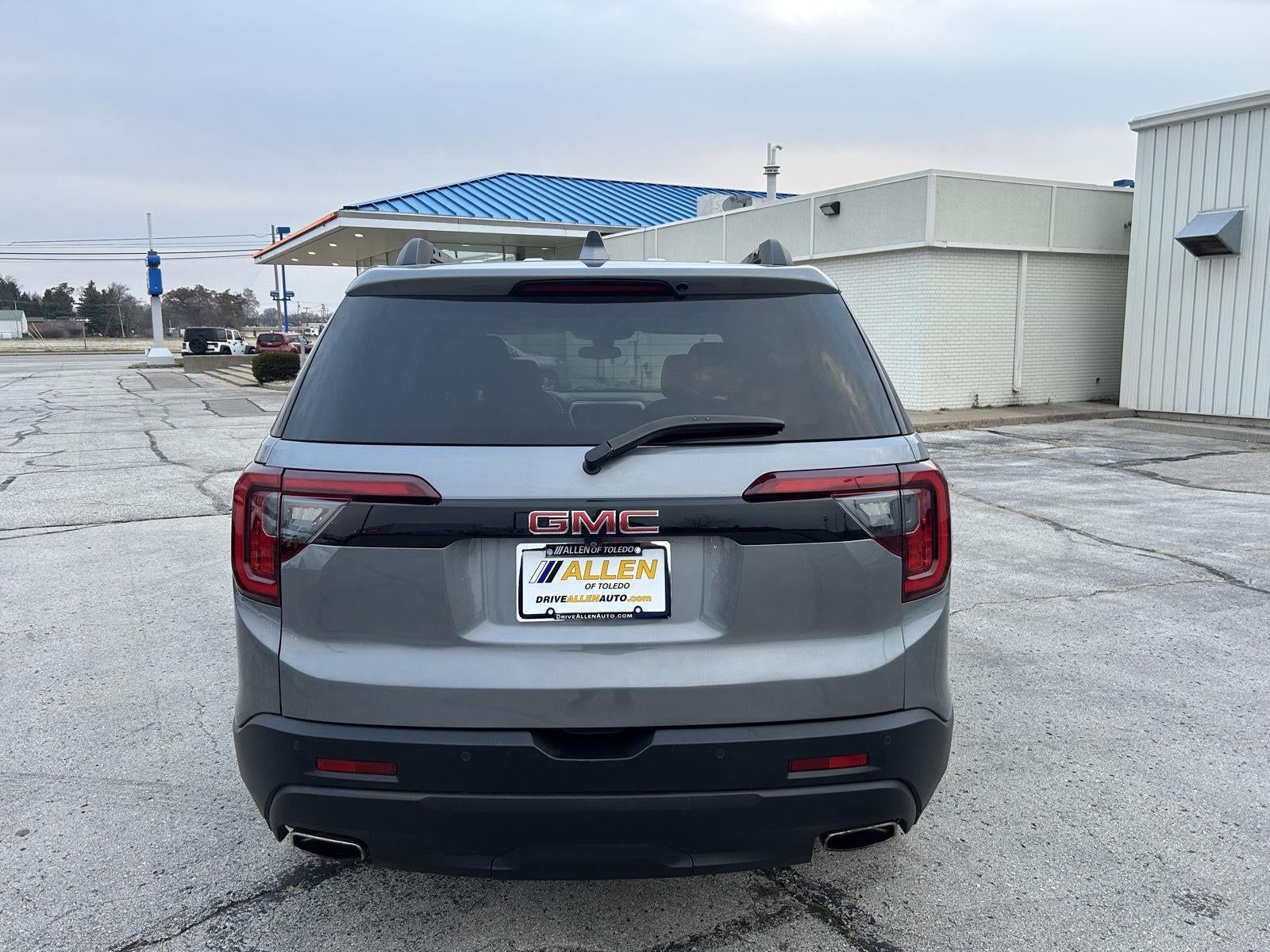 2022 GMC Acadia SLE