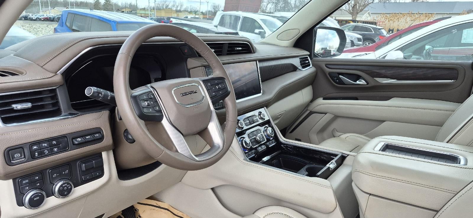 2023 GMC Yukon XL Denali