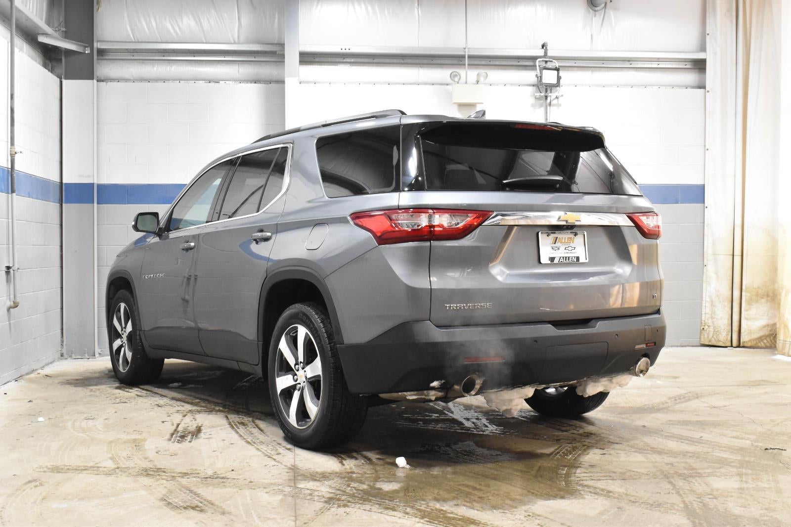 2021 Chevrolet Traverse LT Leather