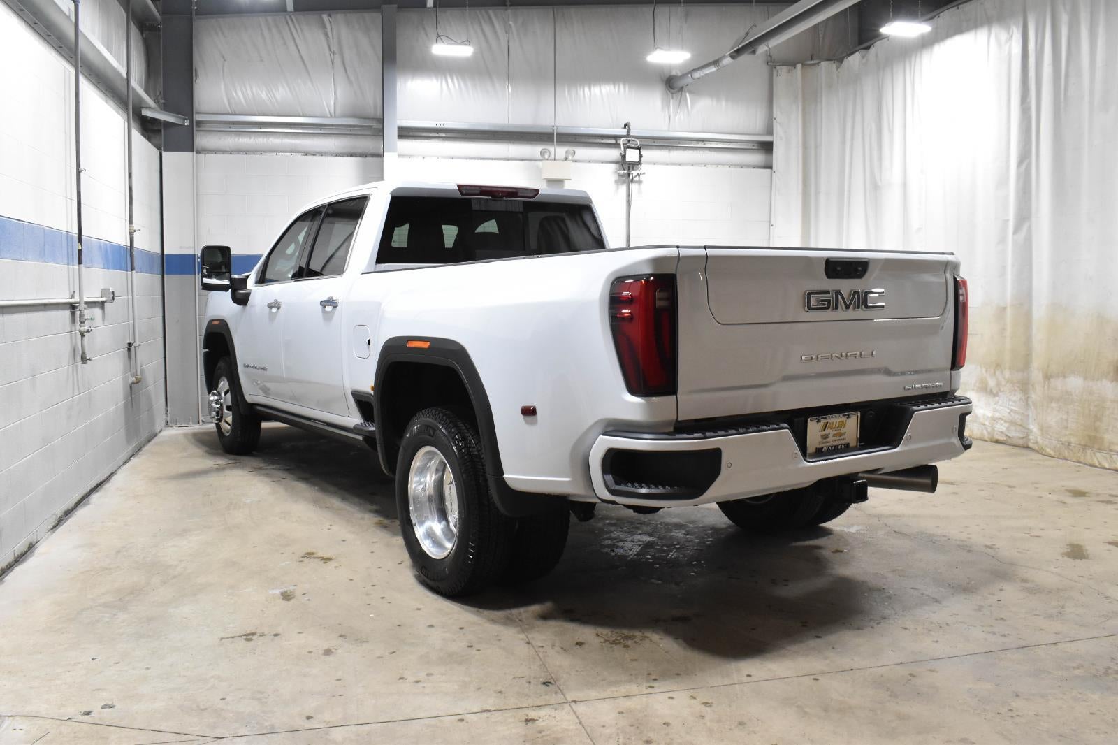 2026 GMC Sierra 3500 HD Denali Ultimate DRW