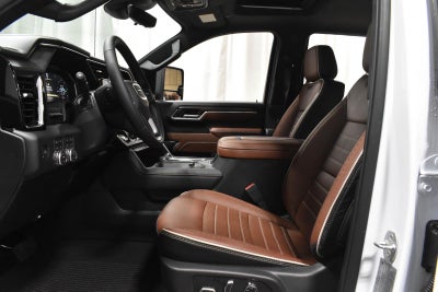 2026 GMC Sierra 3500 HD Denali Ultimate DRW