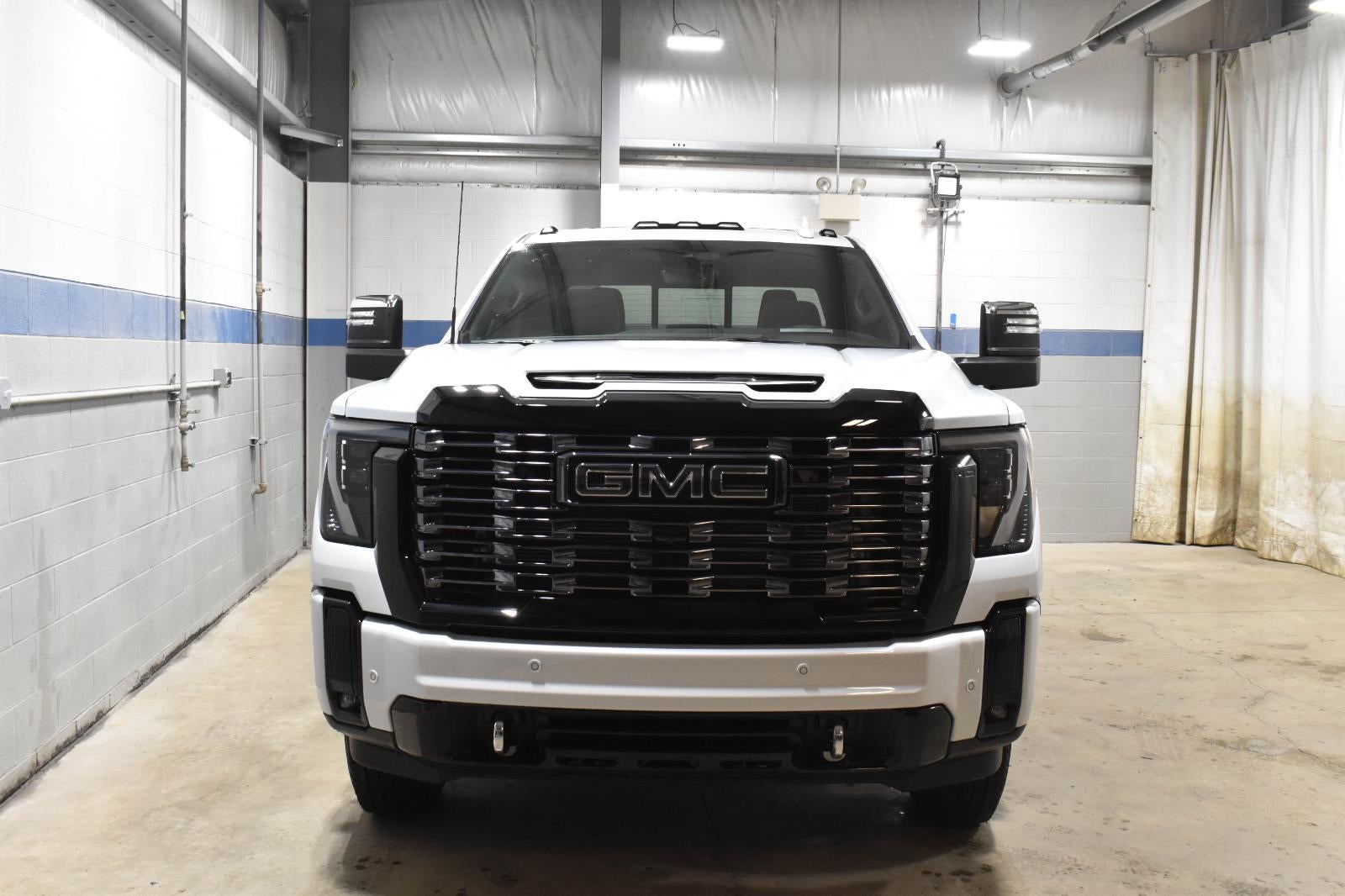 2026 GMC Sierra 3500 HD Denali Ultimate DRW