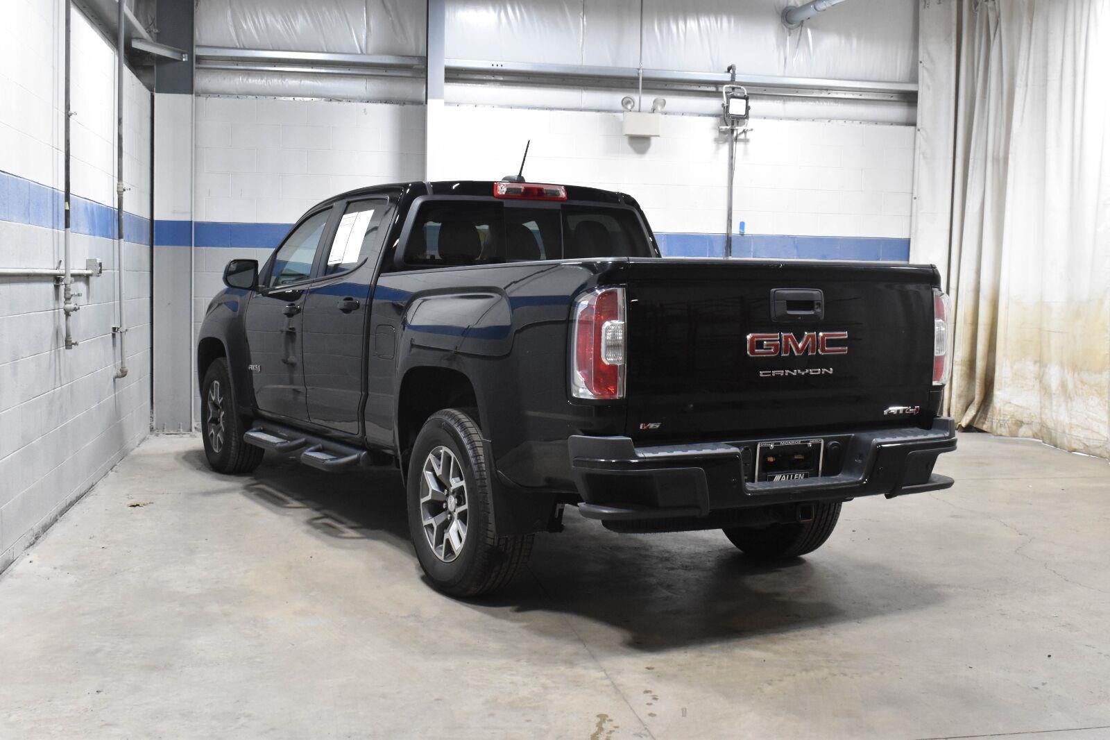 2022 GMC Canyon AT4 - Leather