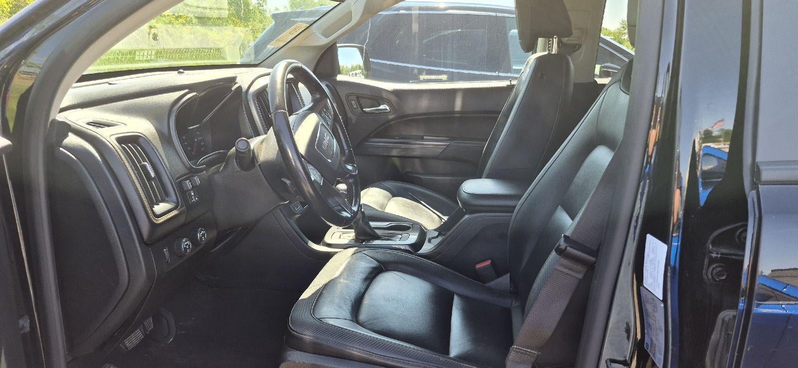 2022 GMC Canyon AT4 - Leather