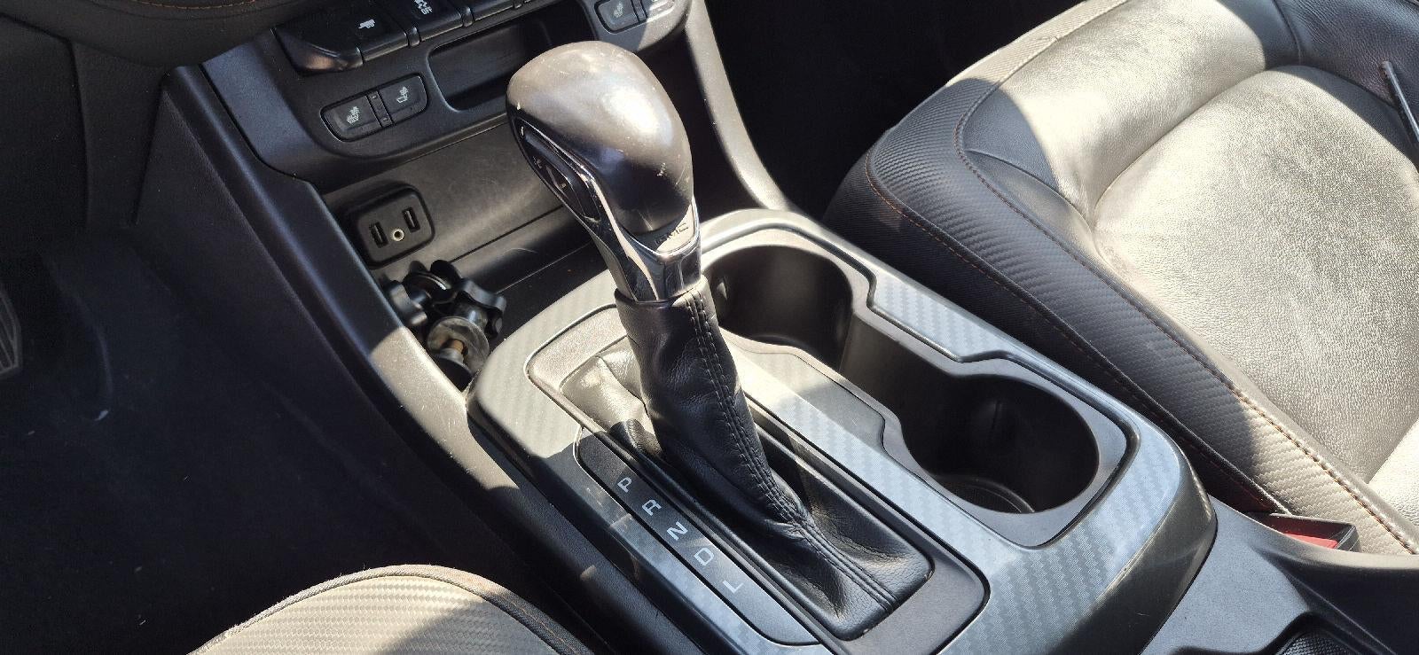 2022 GMC Canyon AT4 - Leather