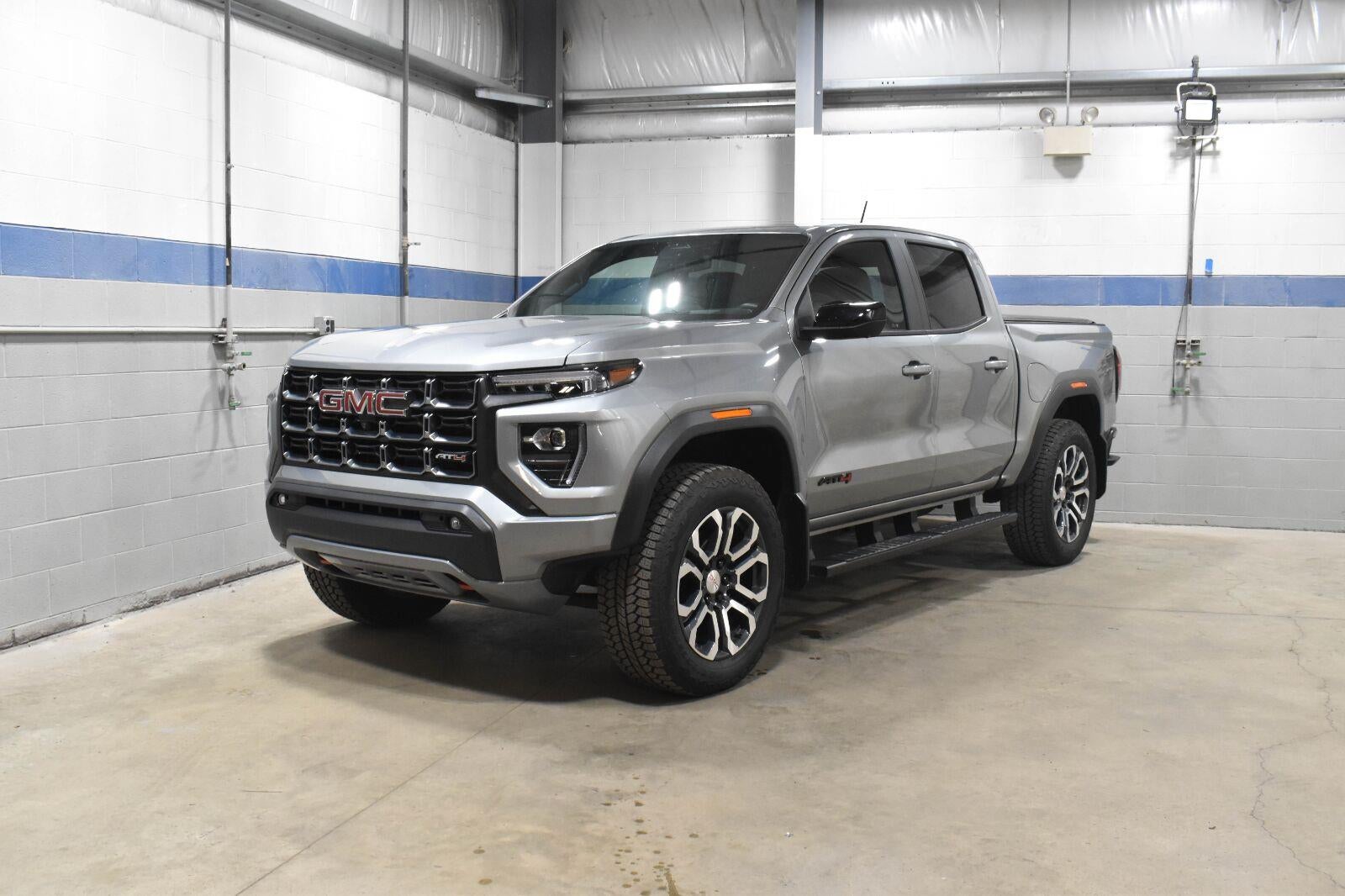 2024 GMC Canyon AT4