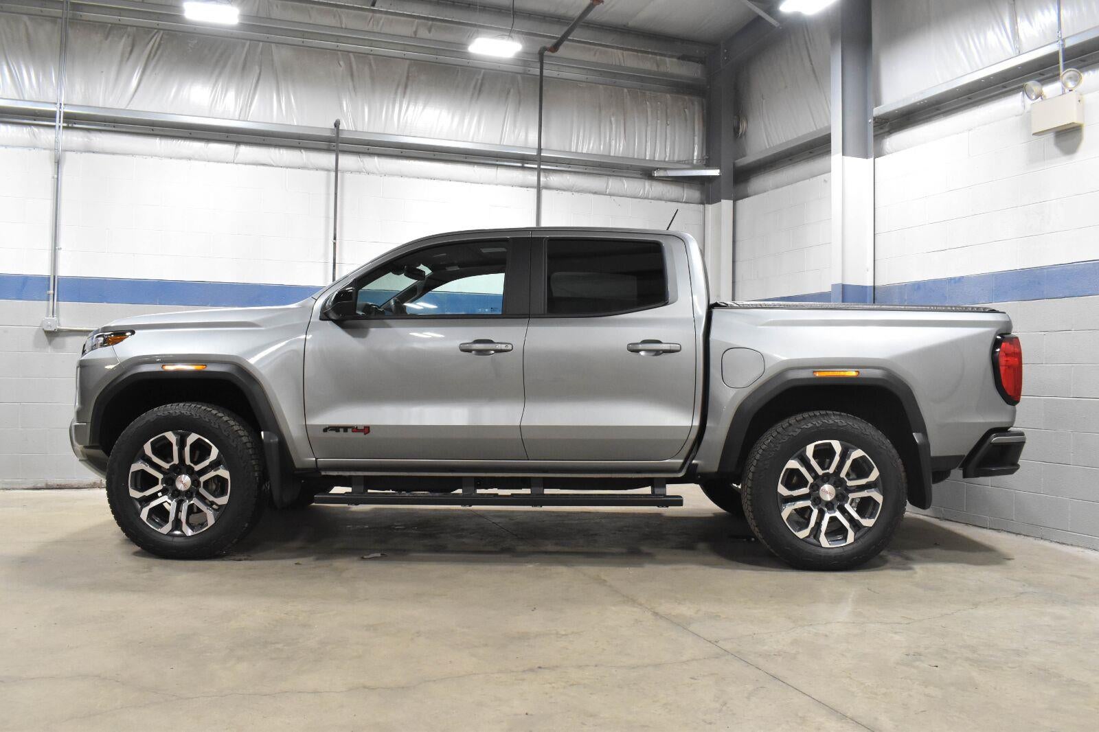 2024 GMC Canyon AT4
