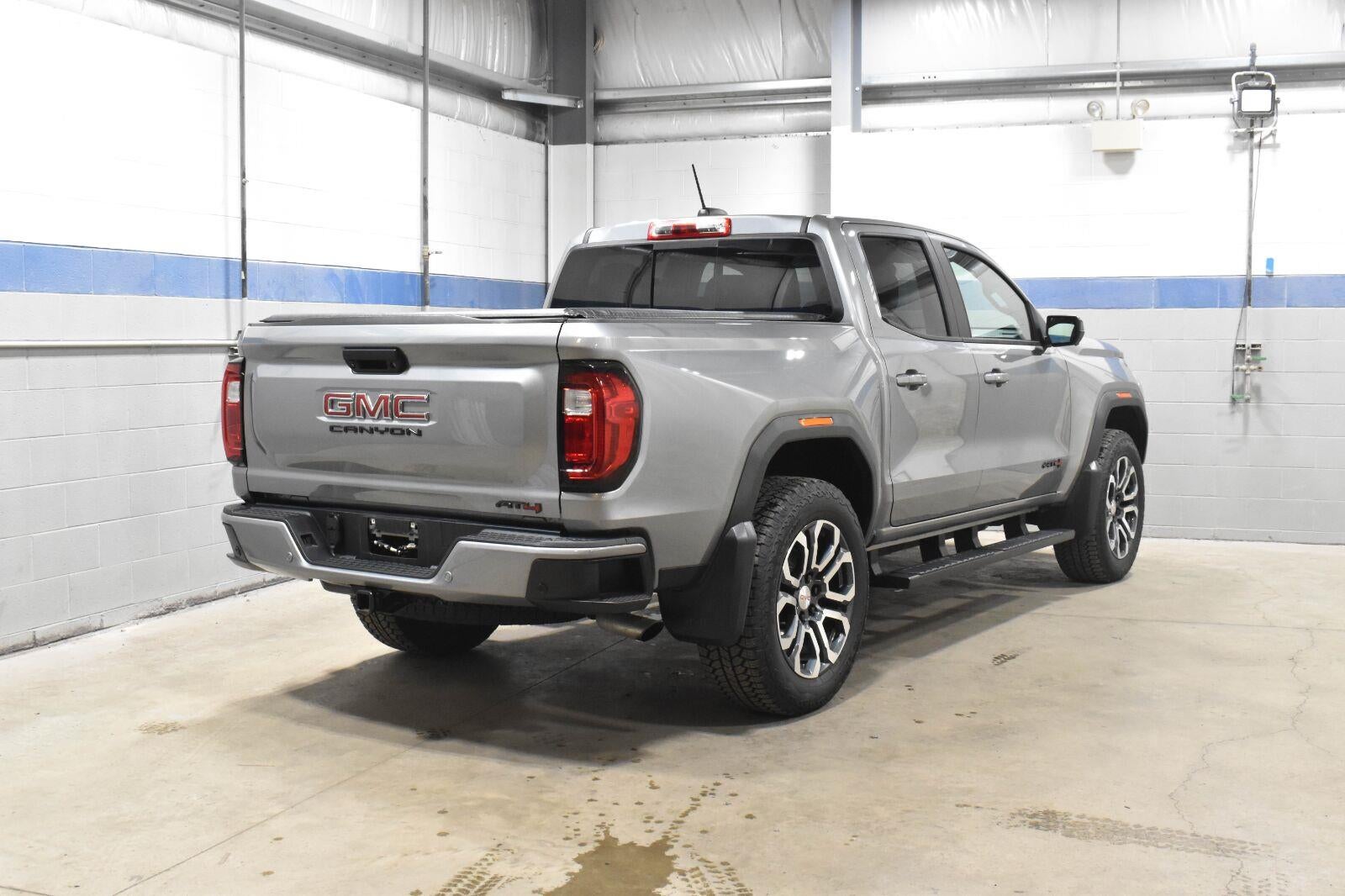 2024 GMC Canyon AT4